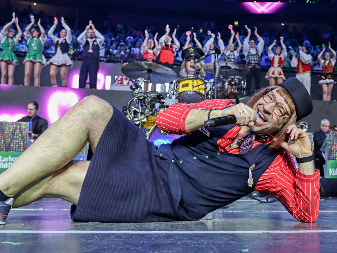 Höhner-Sänger Patrick Lück als Gisela.