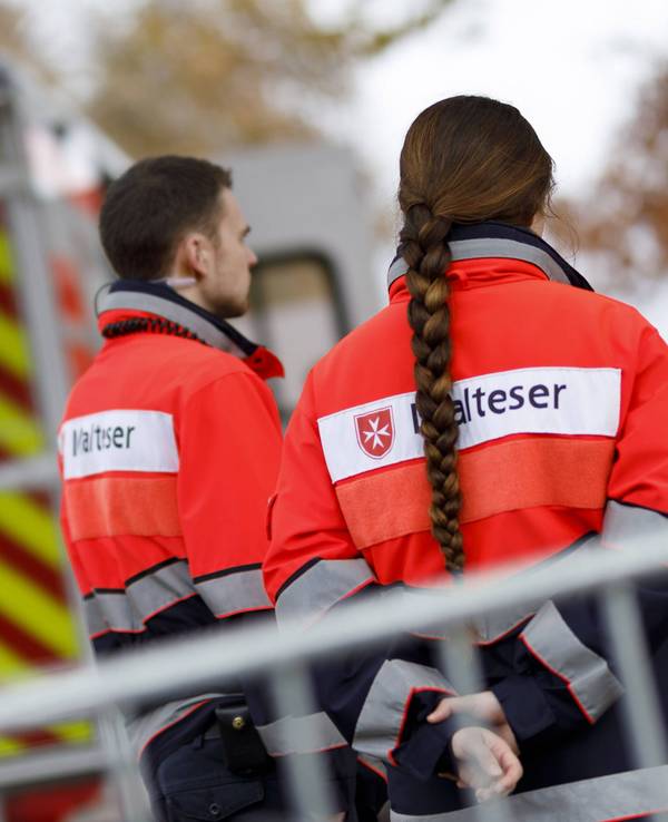 Rettungskräfte der Malteser sind an Karneval im Einsatz