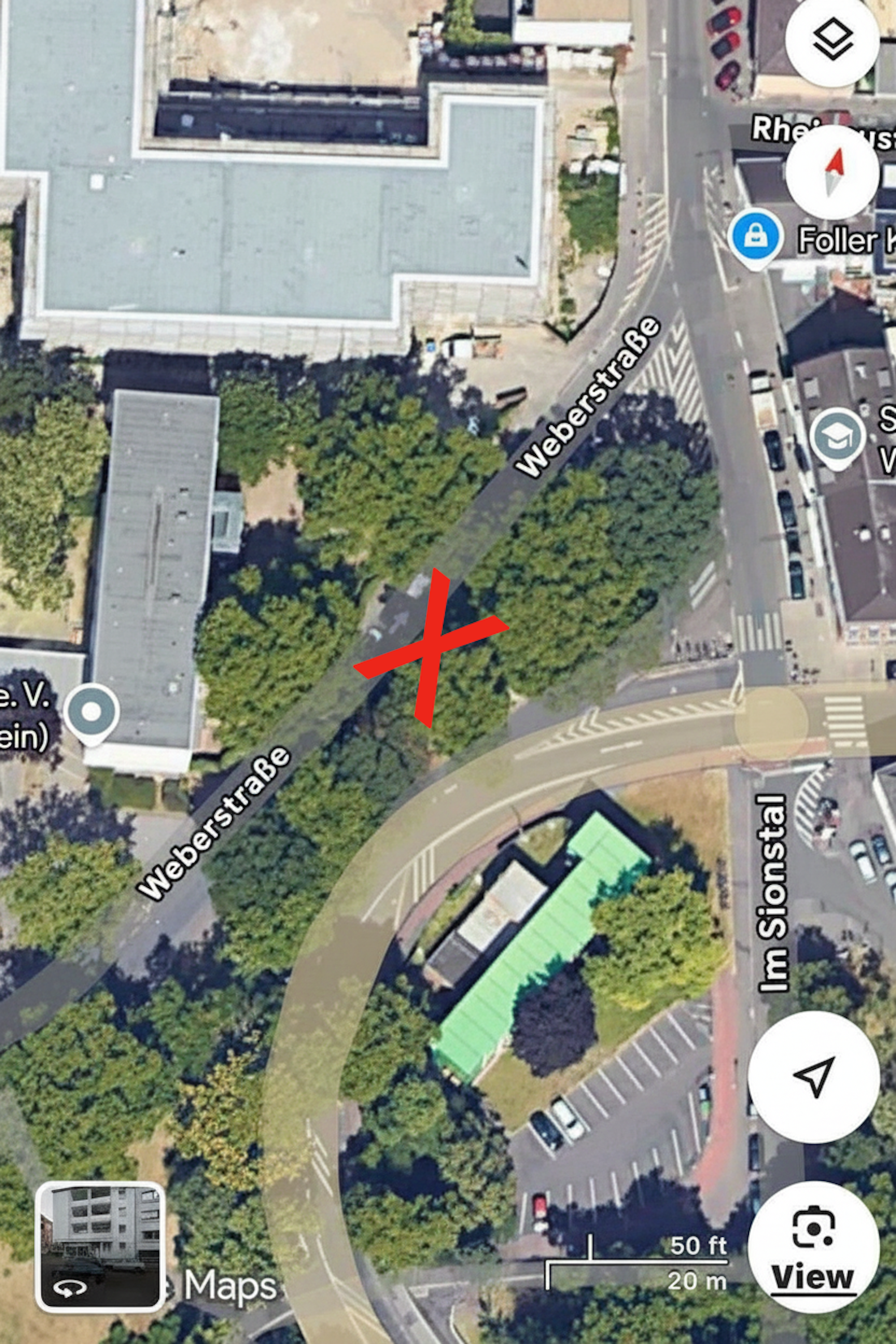 Hier ist der Ohrring von Vanessa verloren gegangen.