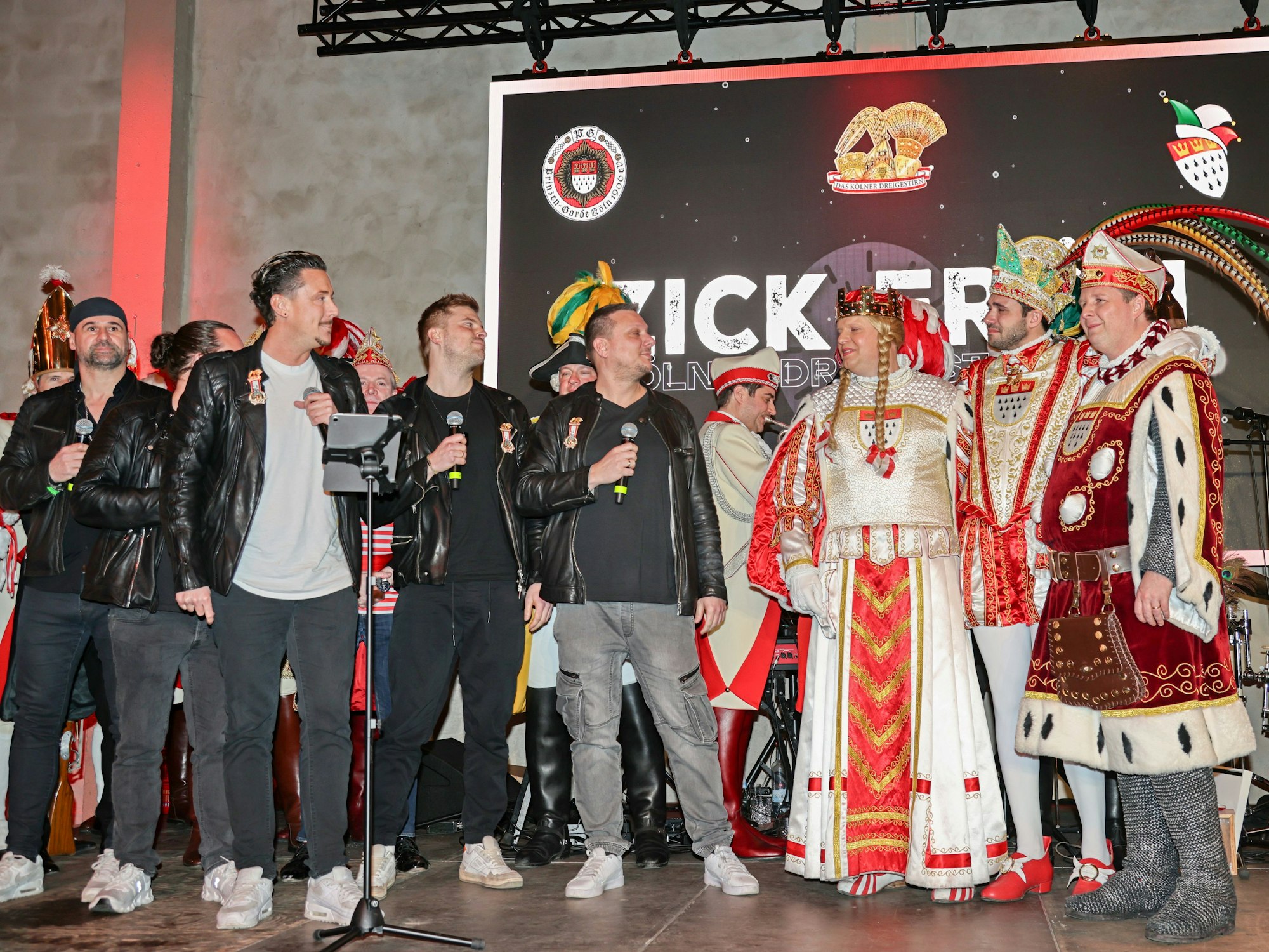 Die Band Eldorado singt für das Dreigestirn.