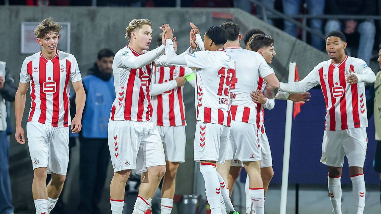 Torjubel nach dem Tor zum 1:1 durch Torschütze Fynn Schenten (U19 des 1. FC Köln) gegen Inter Mailand.