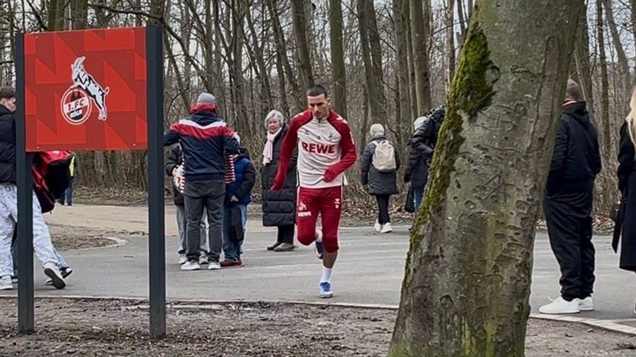 Said El Mala ist am Mittwoch (18. Februar 2026) zum FC-Training gesprintet.