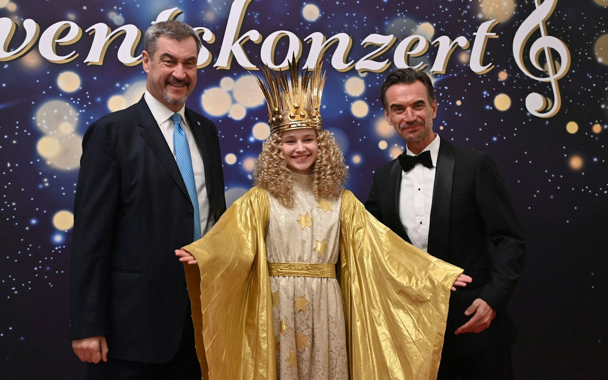 Markus Söder (links) und Florian Silbereisen feierten 2025 ein „Adventskonzert“ mit dem Nürnberger Christkind. (Bild: IMAGO / Sven Simon)