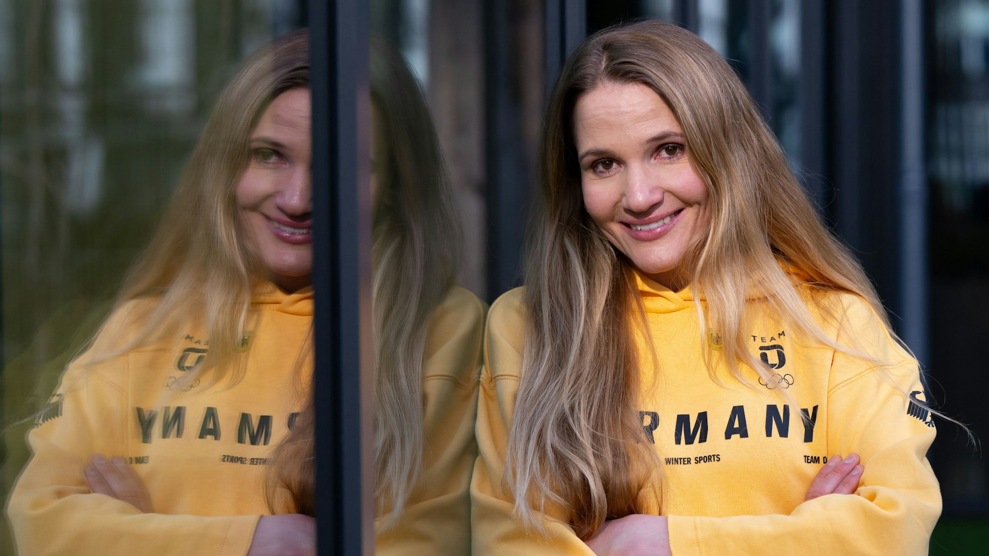 Tatjana Paller posiert für Pressefotos vor Olympia.