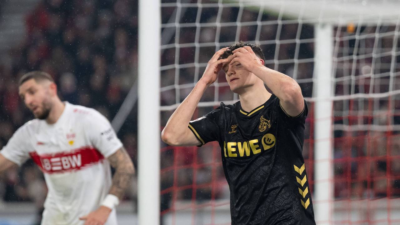 Enttäuschung bei Eric Martel (1. FC Köln) beim 1:3 beim VfB Stuttgart. Links Stuttgarts Jeff Chabot.