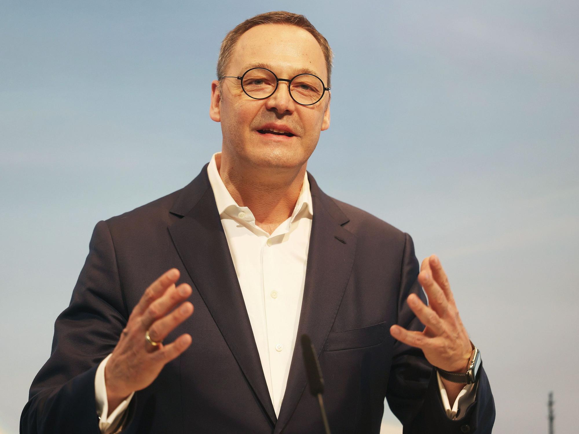 Bernhard Osburg ist Chef der Bahn-Tochter DB Cargo.
