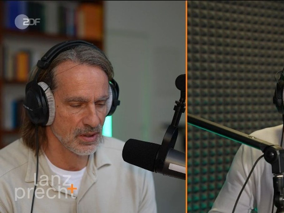 Richard David Precht (l.) und Markus Lanz haben in der neuen Folge des Podcasts „Lanz + Precht“ über die Epstein-Files gesprochen. (Bild: ZDF/ Lanz + Precht)