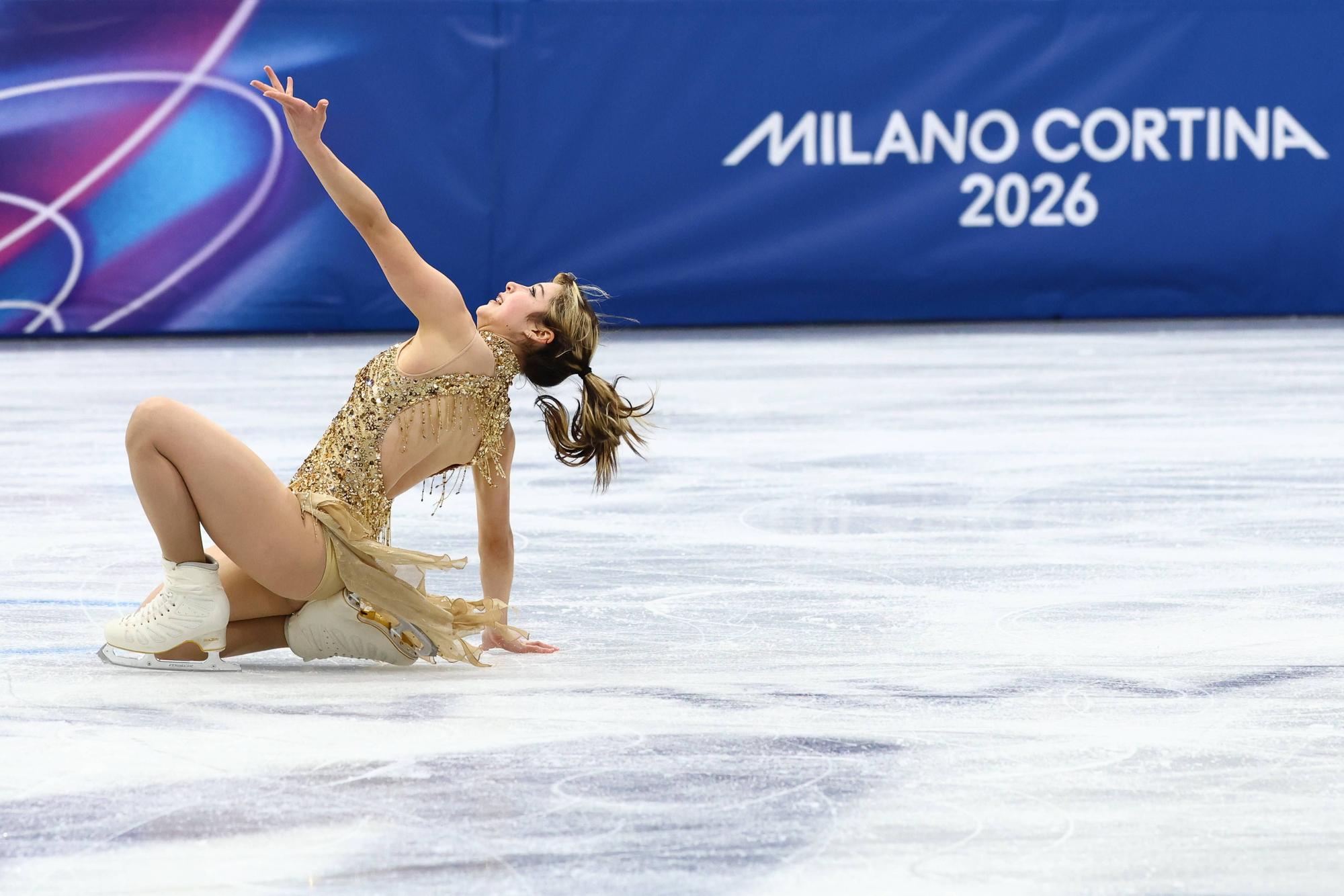 Alysa Liu lief während ihrer Olympia-Kür mit gebundenen Haaren.