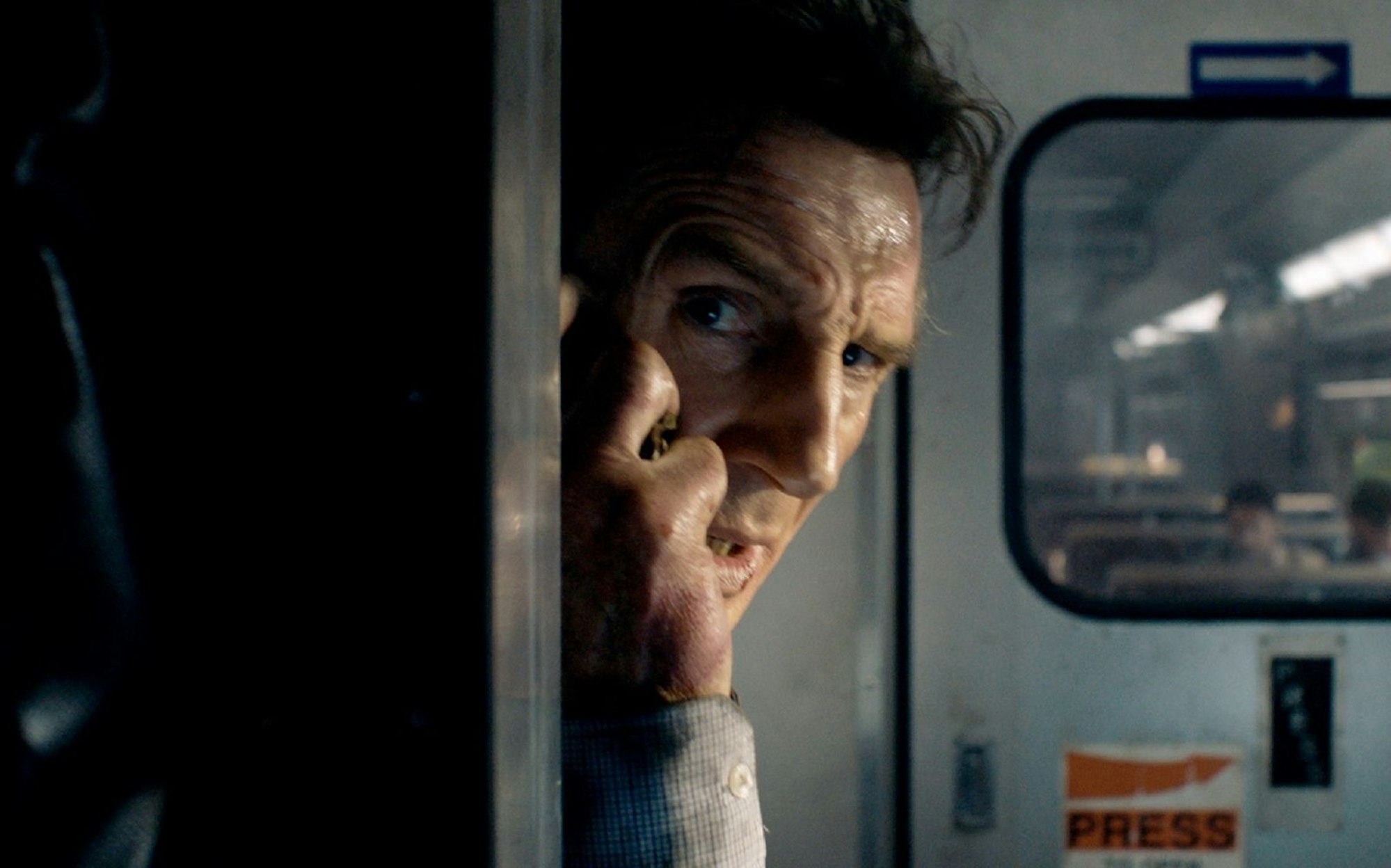 Michael MacCauley (Liam Neeson) bleibt wenig Zeit, um einen geheimnisvollen Passagier zu finden. (Bild: RTL / © 2018 STUDIOCANAL S.A.S. TF1 FILMS PRODUCTION S.A.S.)