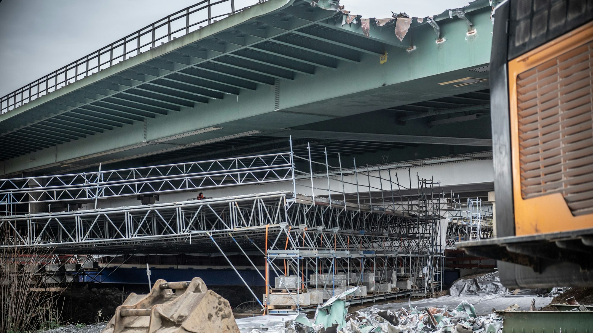 A1 Abbruch der Hochstraße A über der Dhünn.