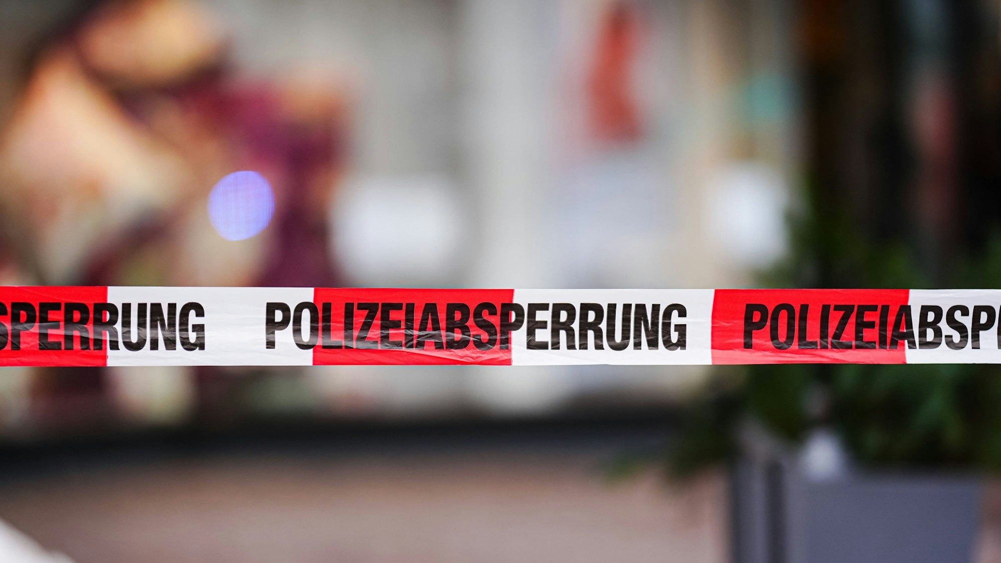 Polizeiabsperrung auf Absperrband