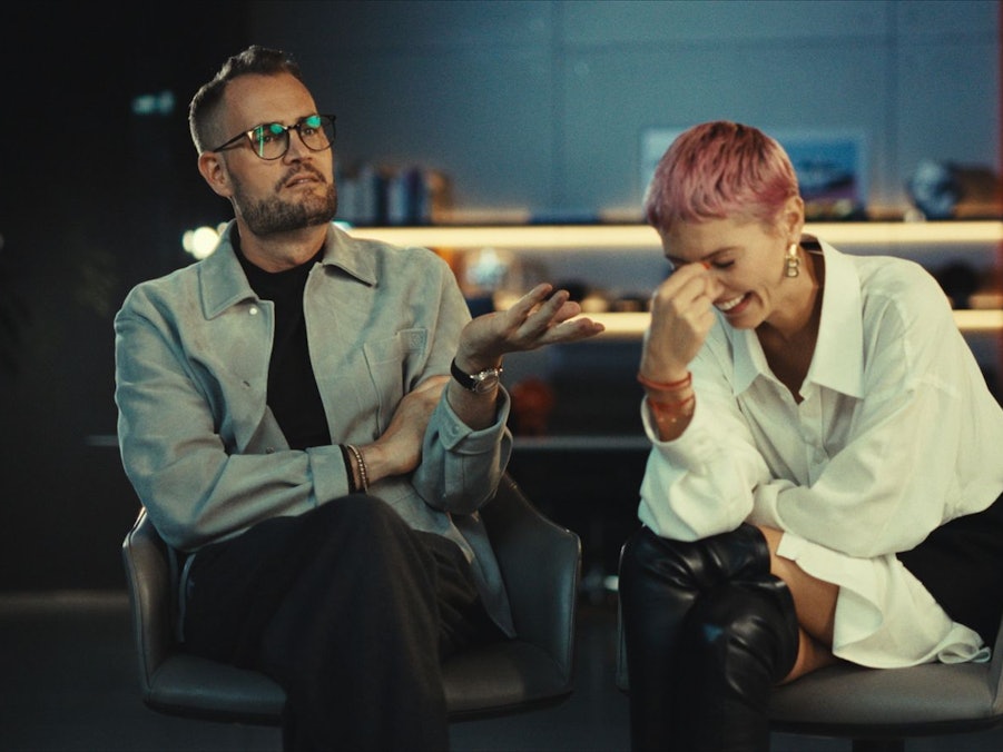 Power-Paar: Constantin Buschmann, CEO und Eigentümer von Brabus, und seine Partnerin Mili Umicevic sind sich in Stilfragen nicht immer einig. Aber sie ziehen trotzdem an einem Strang. (Bild: i&u Studios / Brabus)