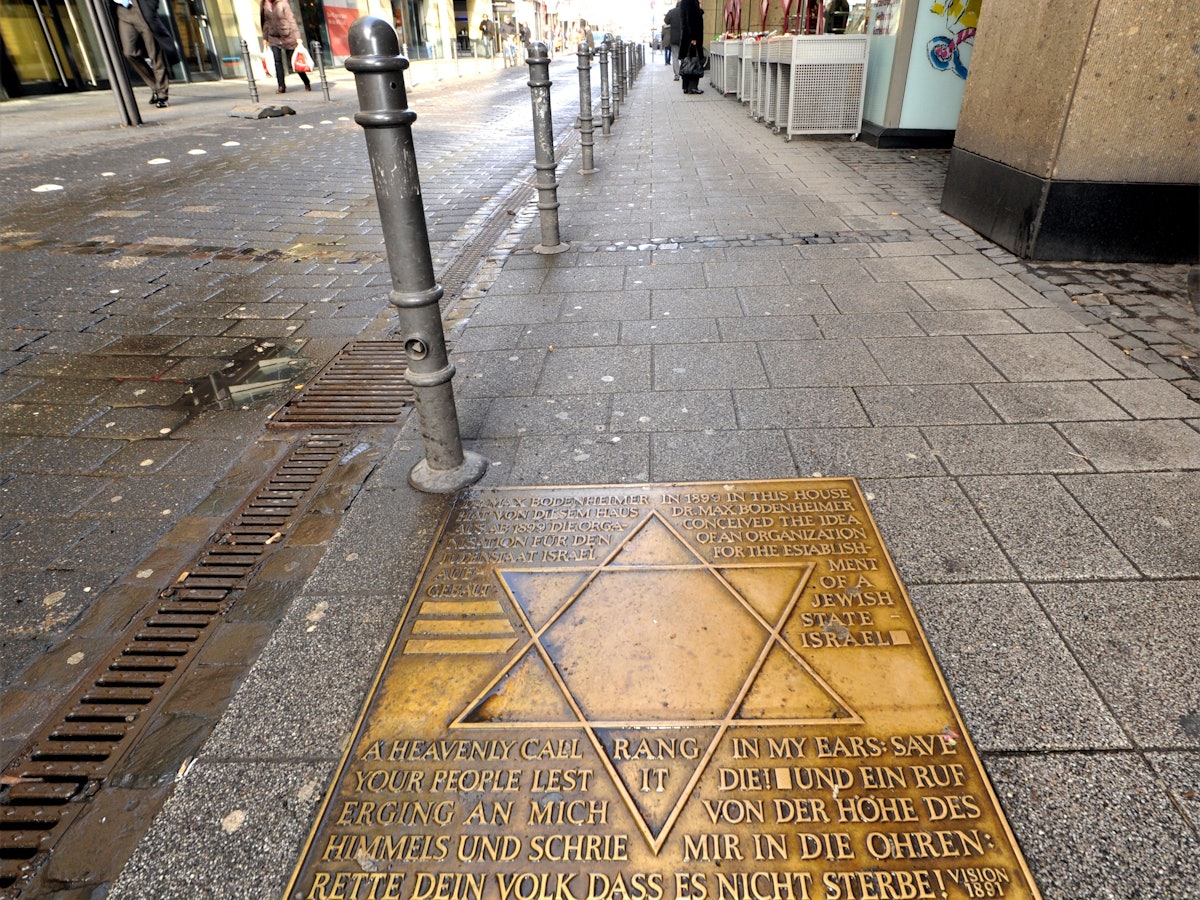 Gedenktafel in der Richmodstraße