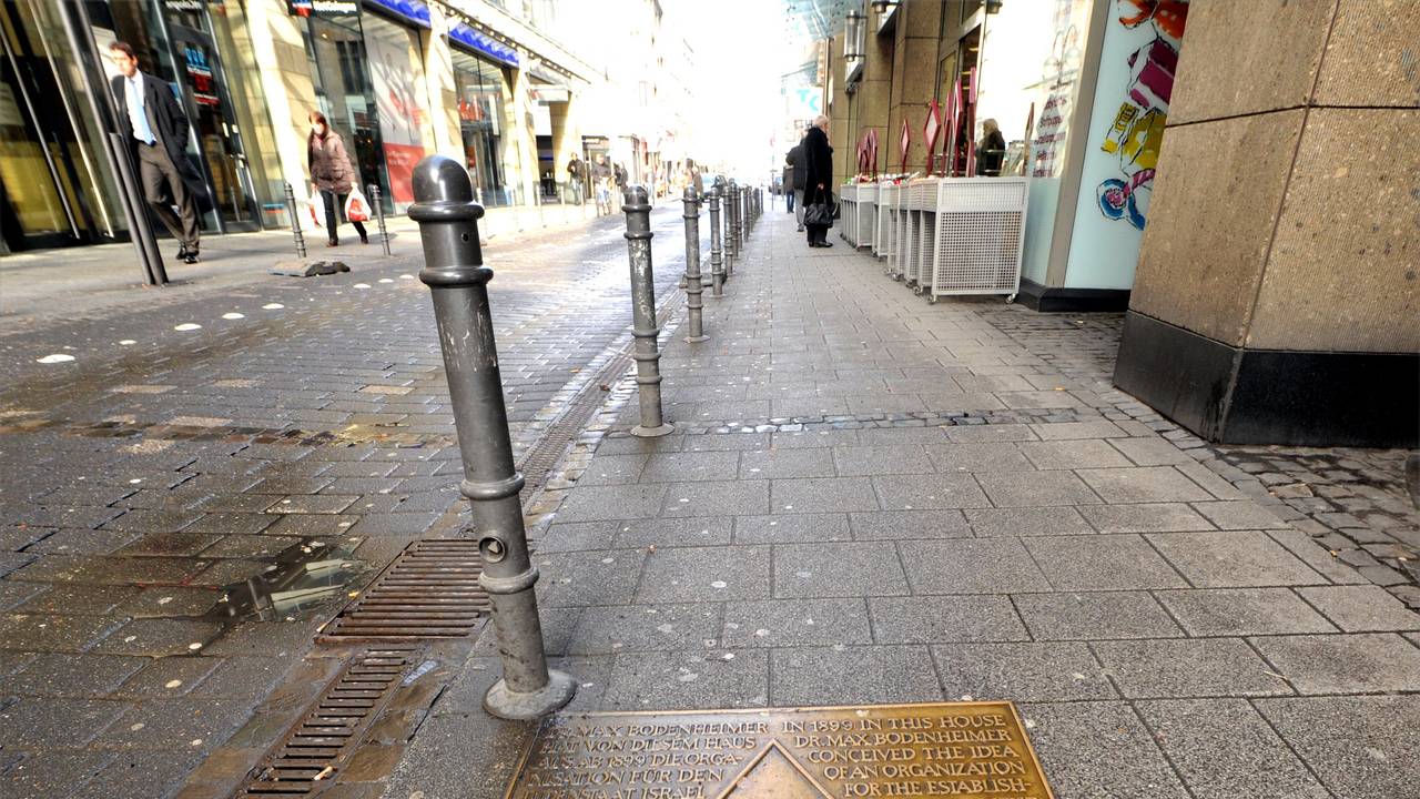 Gedenktafel in der Richmodstraße
