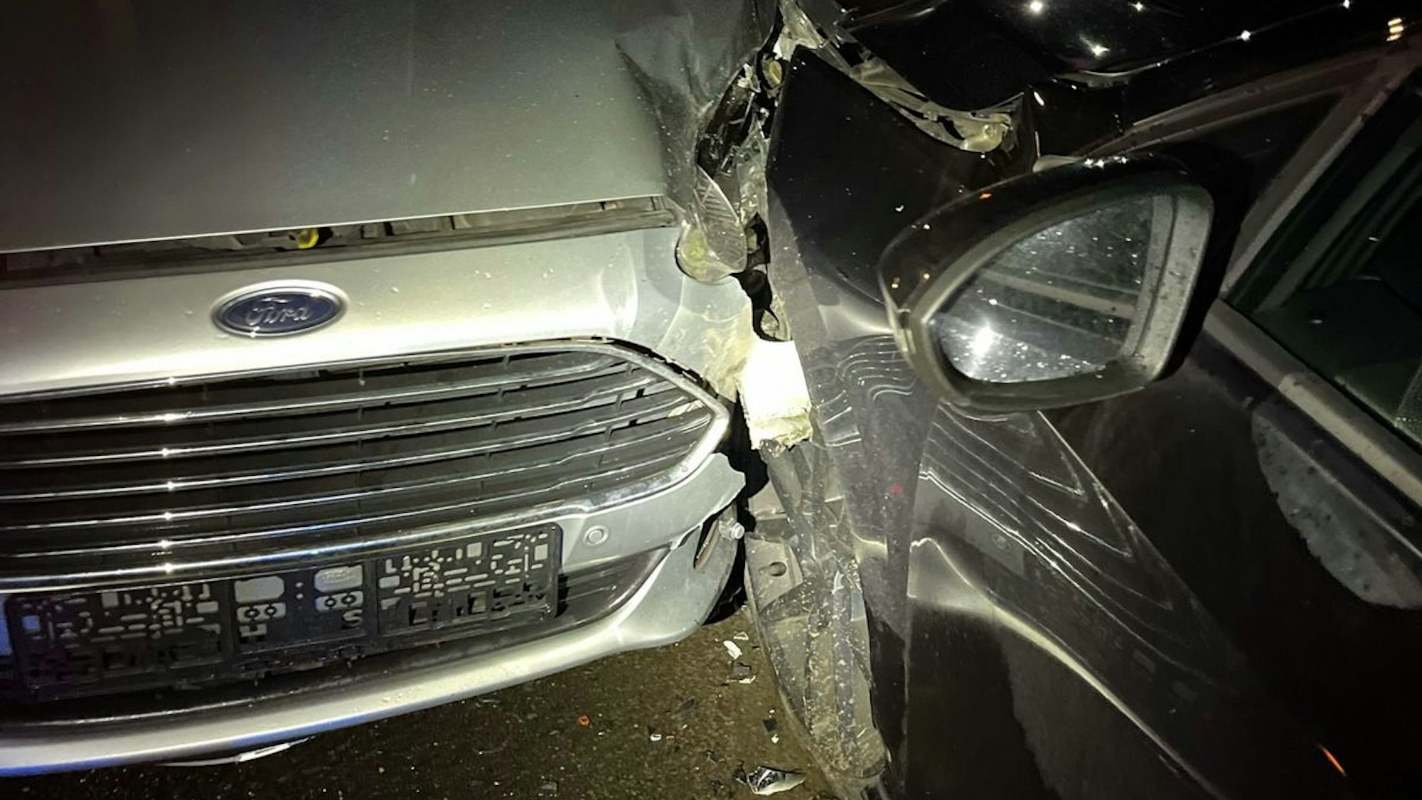 Schwerer Unfall auf der Gelpestraße in Engelskirchen.