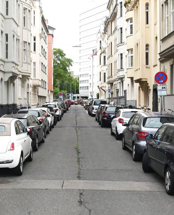 In vielen Veedeln ist die Parkplatzsituation angespannt.
