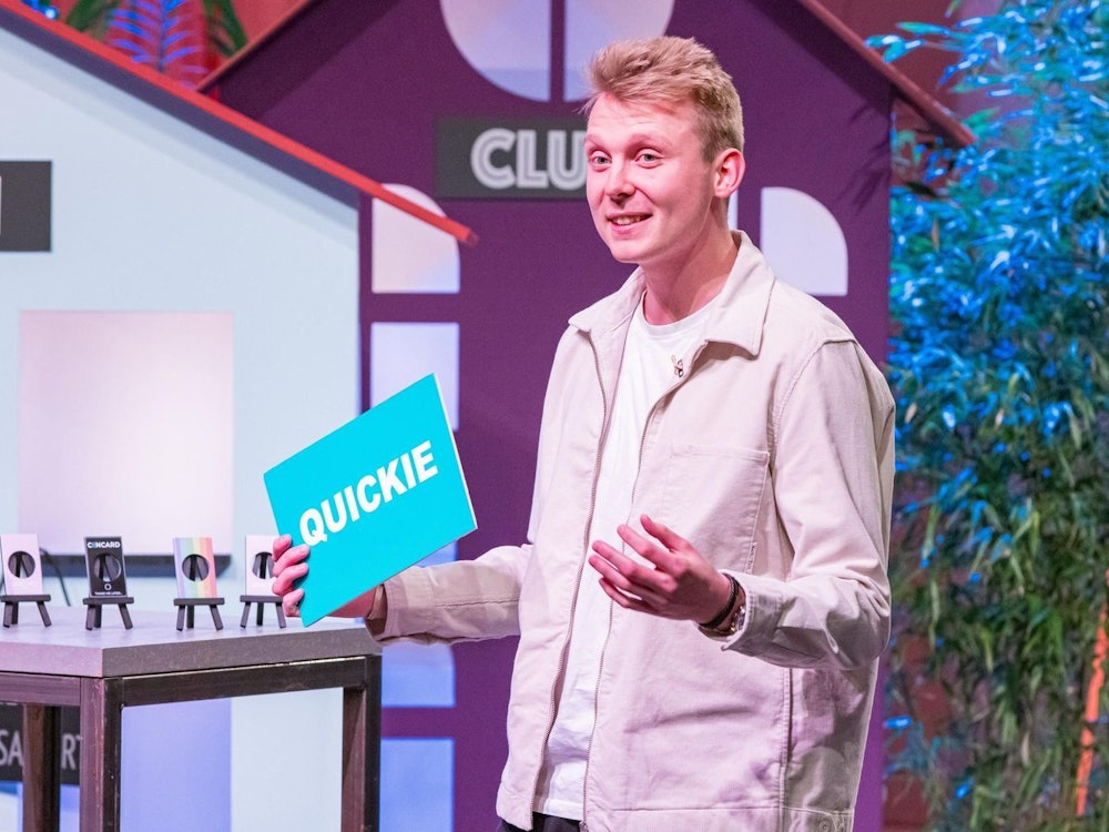 Der 23-jährige Patrick aus Karlsruhe, Gründer des Kondom-Start-ups „Condcards“, hat eine offenherzige Art - und ein sympathisches Dauergrinsen im Gesicht. (Bild: RTL / Bernd-Michael Maurer)