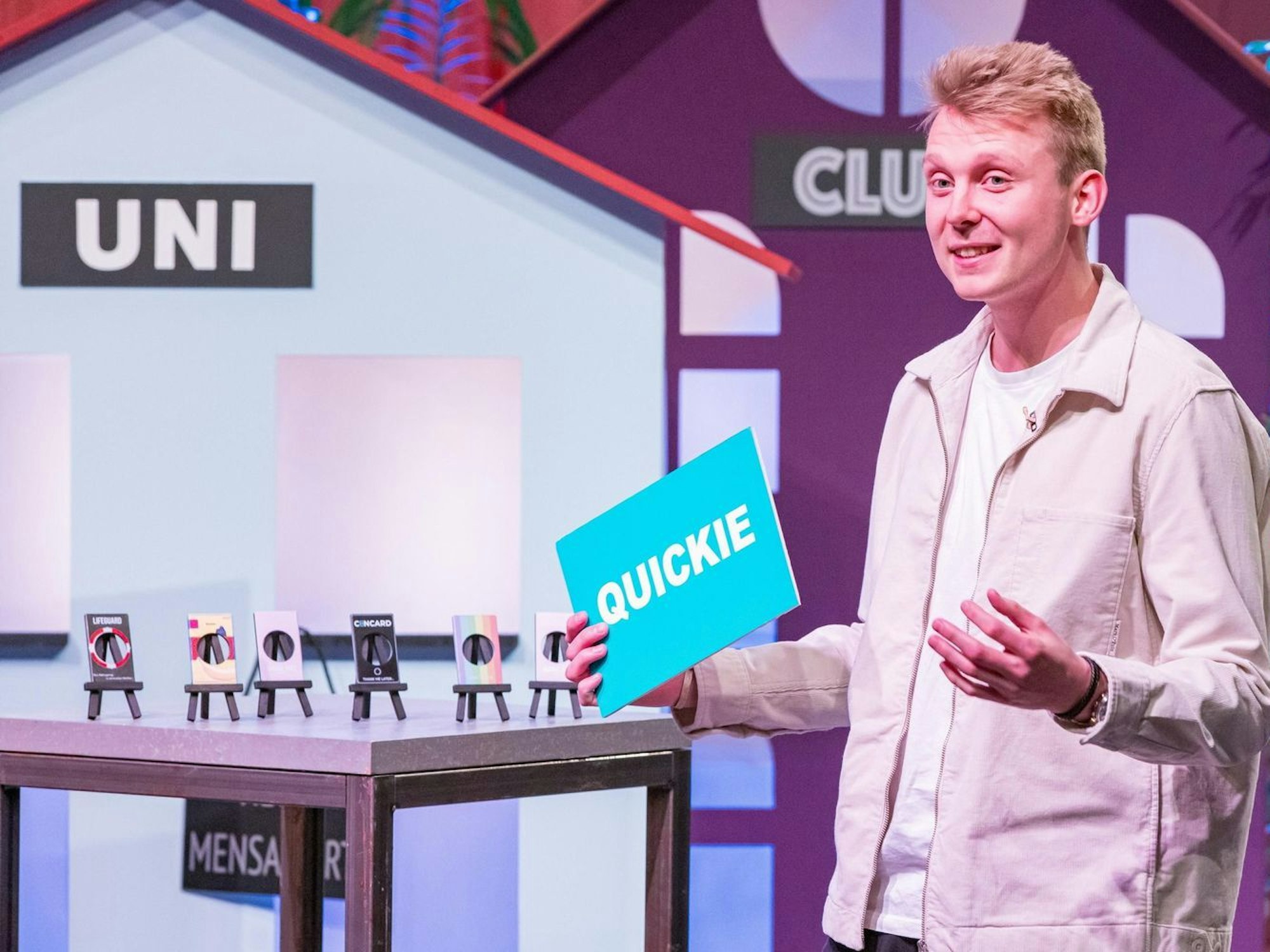 Der 23-jährige Patrick aus Karlsruhe, Gründer des Kondom-Start-ups „Condcards“, hat eine offenherzige Art - und ein sympathisches Dauergrinsen im Gesicht. (Bild: RTL / Bernd-Michael Maurer)