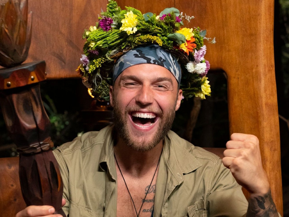 Filip Pavlović gewann 2022 das Dschungelcamp und konnte sich über insgesamt 150.000 Euro Siegprämie freuen. (Bild: RTL / Stefan Menne)