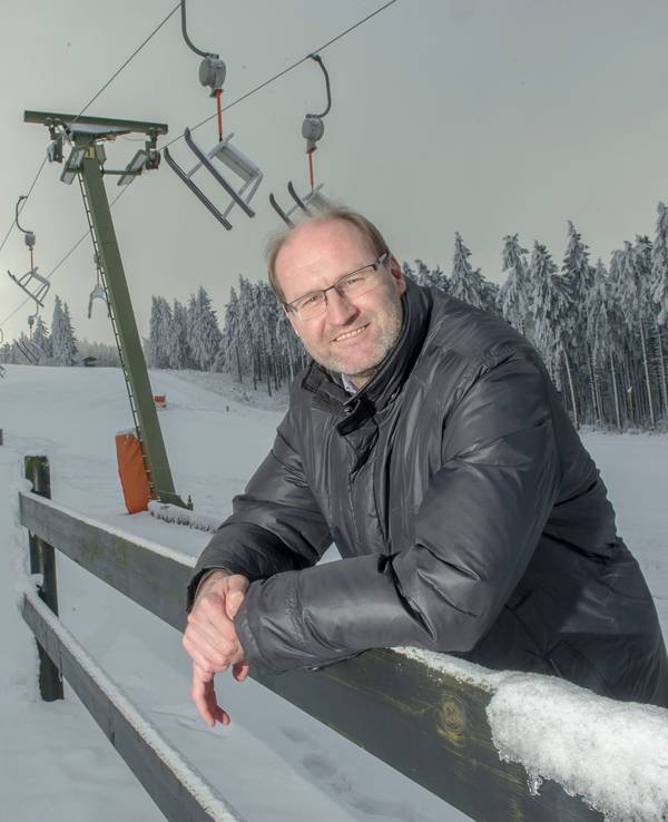 Liftbetreiber Dietmar Geilen auf dem „Sahnehang“ (Archivfoto)