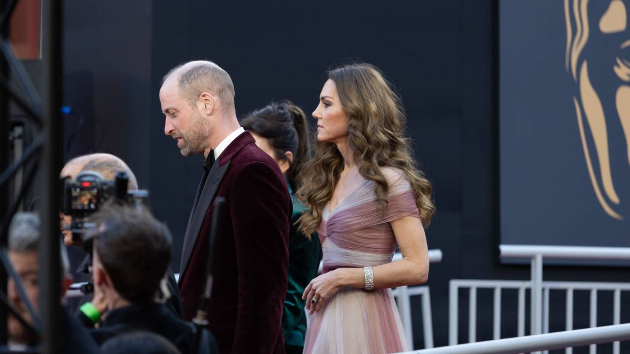Prinz William und Prinzessin Kate mit anderen Personen