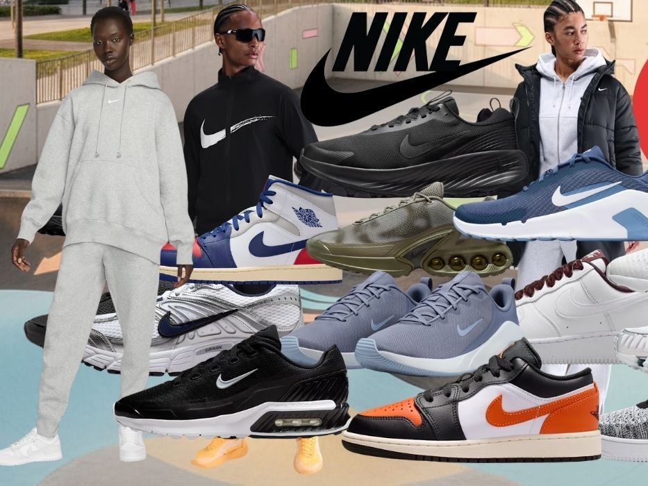 Nike Sneaker und Sportbekleidung, darunter Modelle wie Shox, Nike Air Jordan, Air Max, Air Force 1, Cortez sowie Jacken, Hoodies und Trainingsanzüge vor einem Hintergrund eines städtischen Sportplatzes.