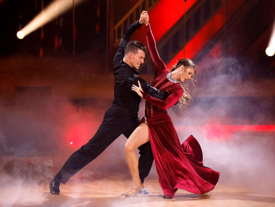 Ann-Kathrin Bendixen & Mikael Tatarkin tanzen