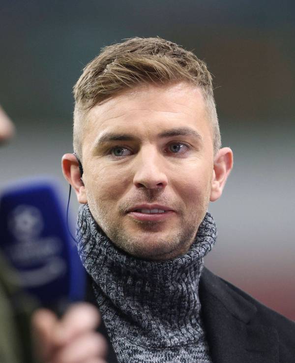 Christoph Kramer bei seinem Job als TV-Experte bei einem Spiel von Bayer Leverkusen.