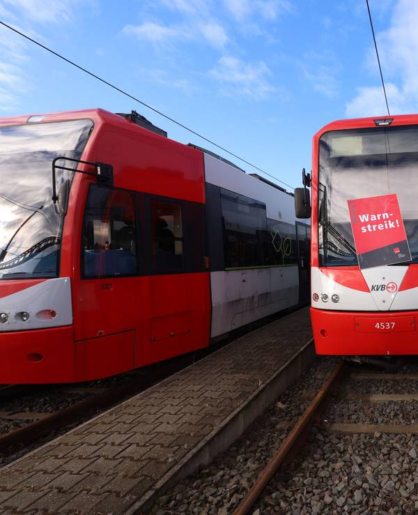 Der öffentliche Nahverkehr ist bereits im Januar in großen Teilen Nordrhein-Westfalens durch einen Warnstreik zum Erliegen gekommen, auch in Köln.