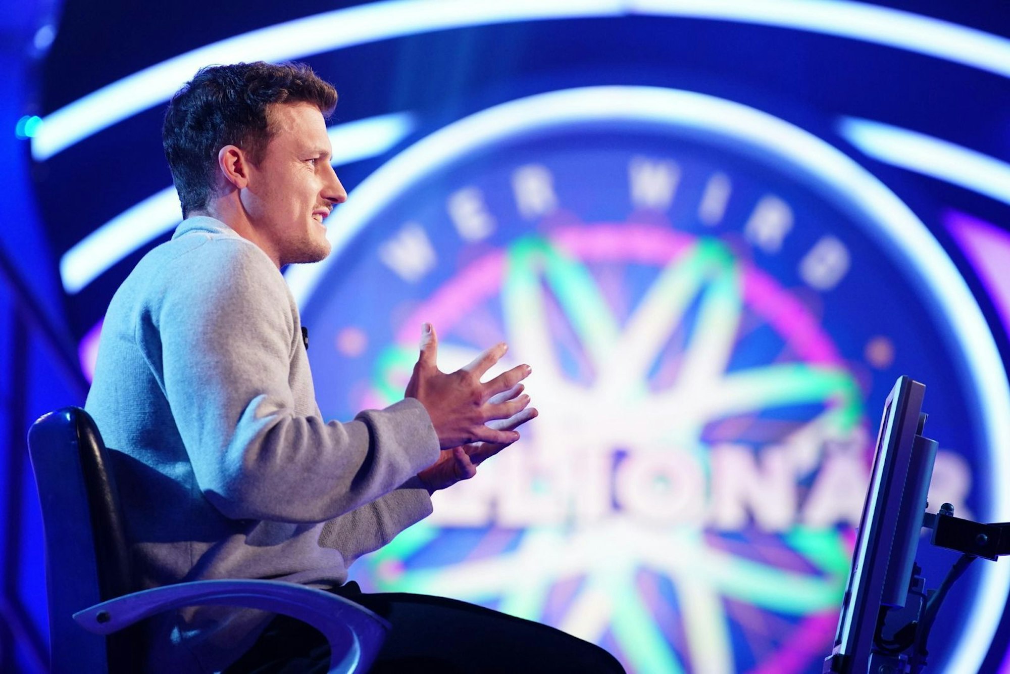 Maximilian Sonntag will seine 32.000 Euro nicht brüderlich teilen. Wird das in der Familie für Ärger sorgen? (Bild: RTL / Stefan Gregorowius)