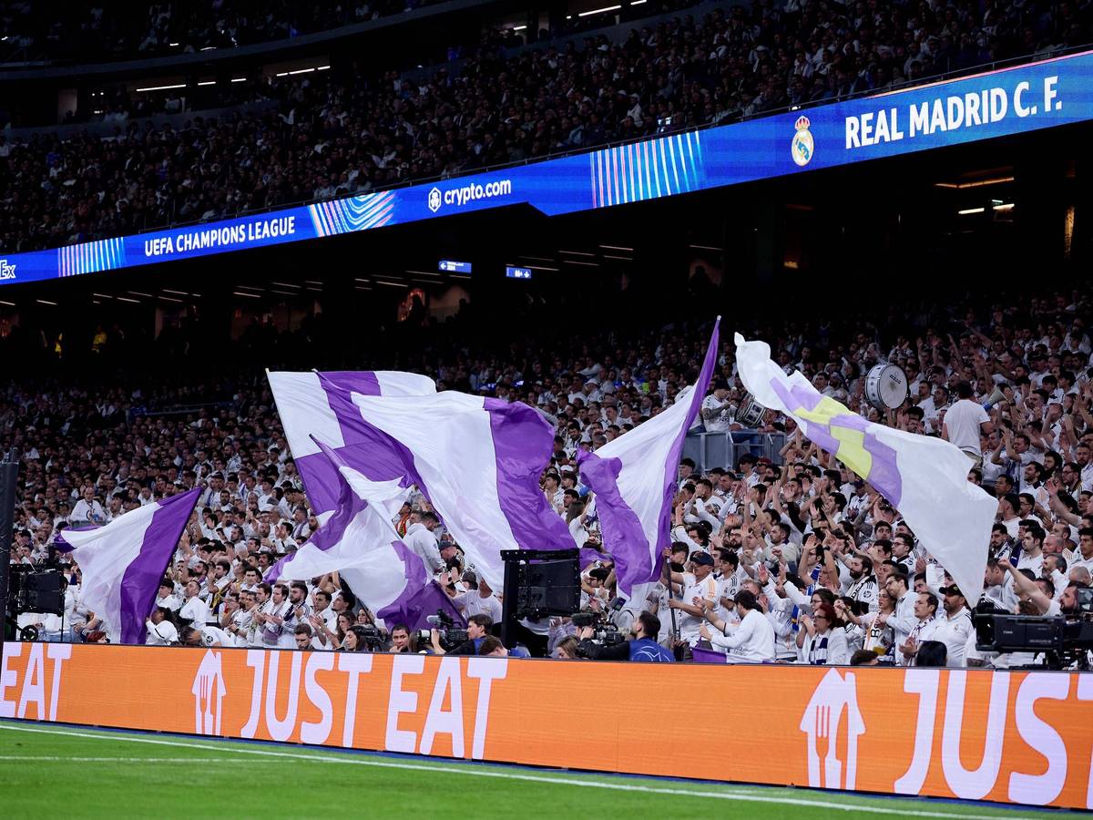 Blick auf die Fankurve von Real Madrid bei einem Spiel in der Champions League.