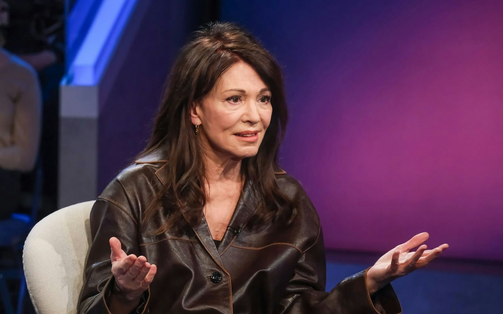 Iris Berben zeigte sich als „Maischberger“-Gast besorgt um den Zustand von Gesellschaft und Demokratie. (Bild: WDR / Oliver Ziebe)