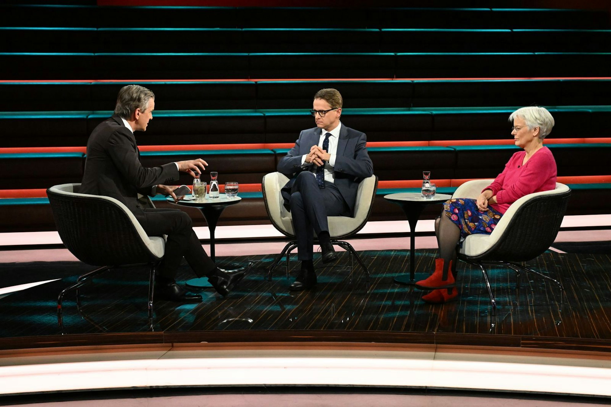 Markus Lanz (links) sprach am Mittwochabend mit Carsten Linnemann und Ulrike Herrmann. (Bild: ZDF / Cornelia Lehmann)