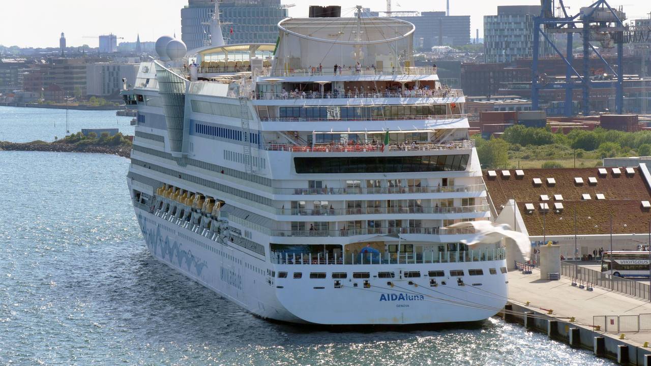 AIDAluna im Hafen von Kopenhagen.