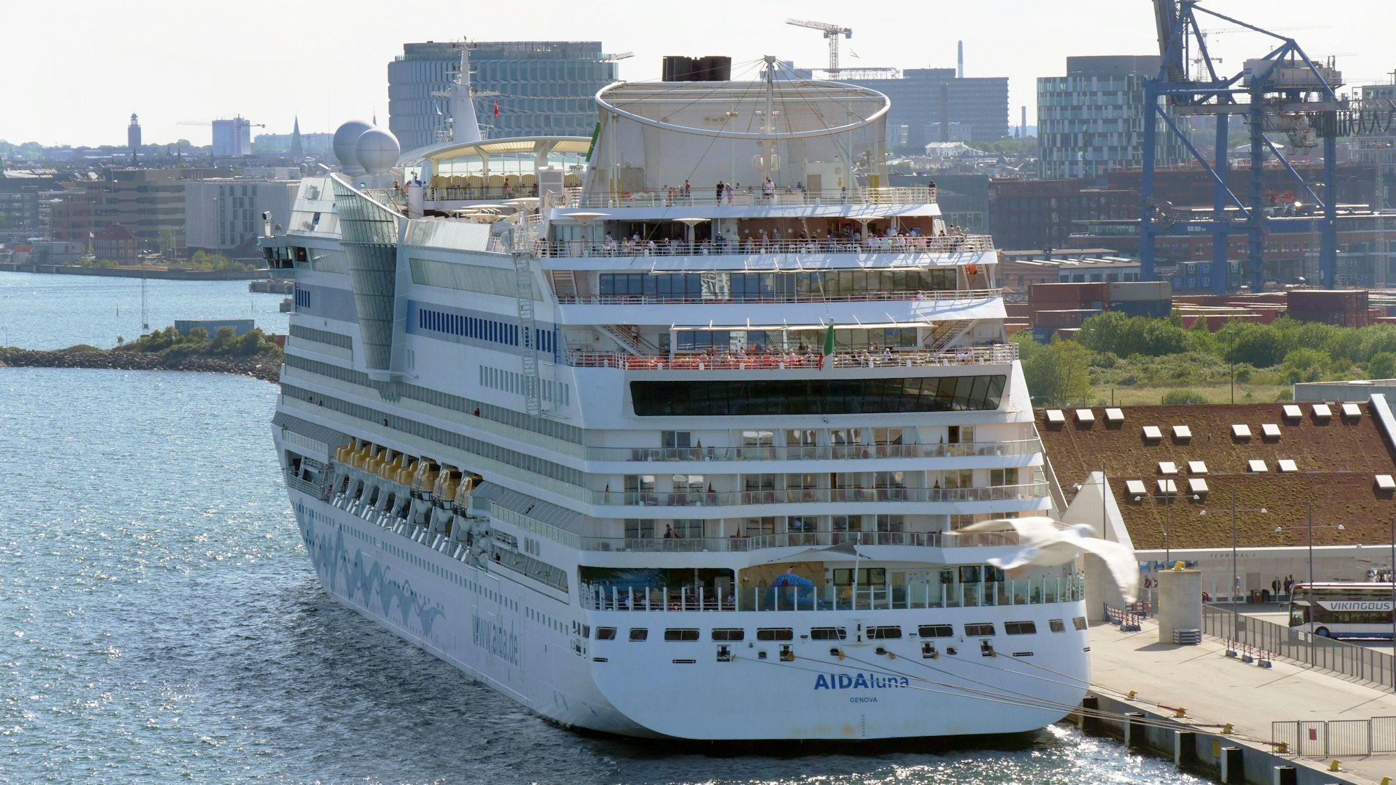 AIDAluna im Hafen von Kopenhagen.