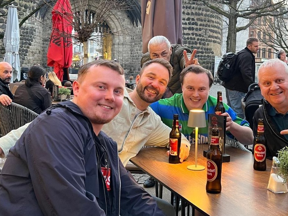 Robert Lerch (2.v.l.) mit seinen schottischen Freunden Lewis (li.), Ross und Collin (re.)