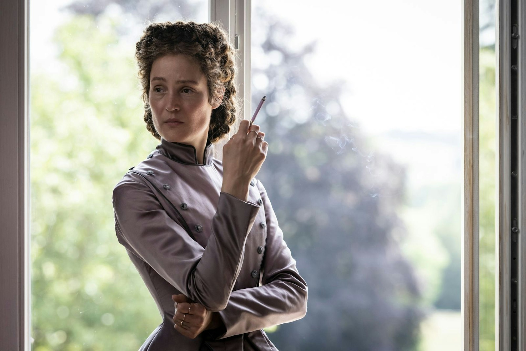 Für ihre Darstellung der österreichischen Kaiserin Sisi wurde Krieps mehrfach ausgezeichnet. (Bild: Ricardo Vaz Palma / Alamode Films)