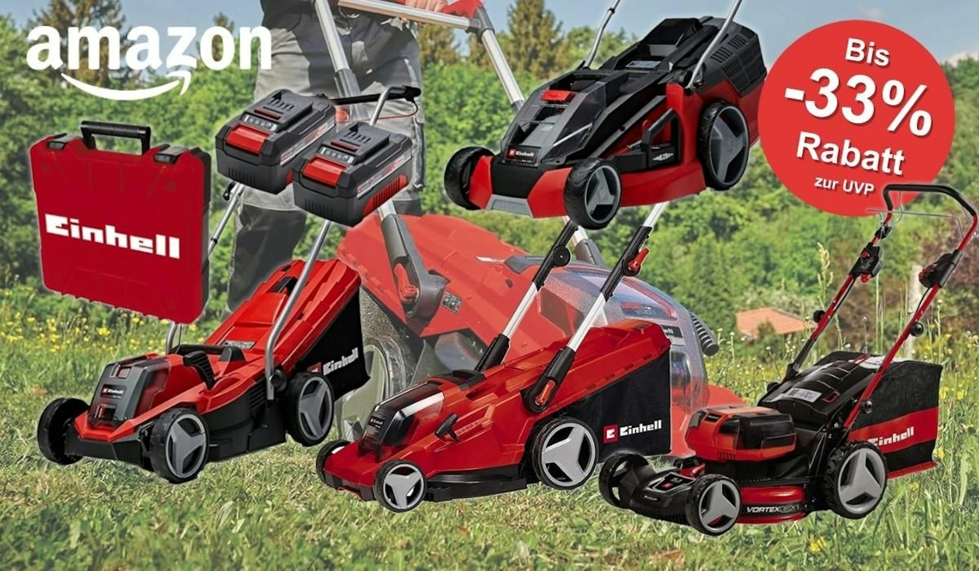 Verschiedene Einhell Akku Rasenmäher Modelle und Akkus vor einem Hintergrundbild von einem Mann, der mit einem Einhell Akku-Rasenmäher seinen Rasen mäht.
