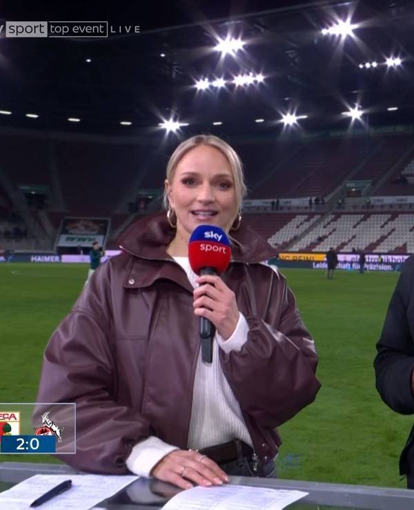 In der Sky-Übertragung sprechen Katharina Kleinfeldt und Thomas Hitzlsperger.