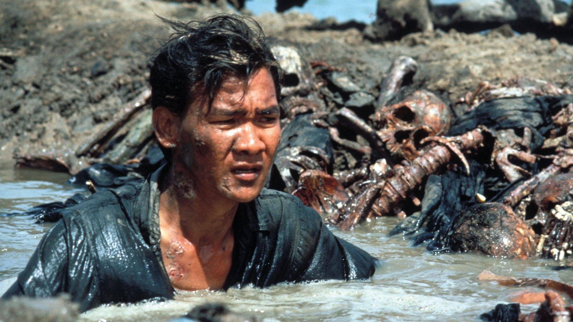Beklemmende Szene mit Haing S. Ngor aus dem Oscar-prämierten Drama „The Killing Fields“.