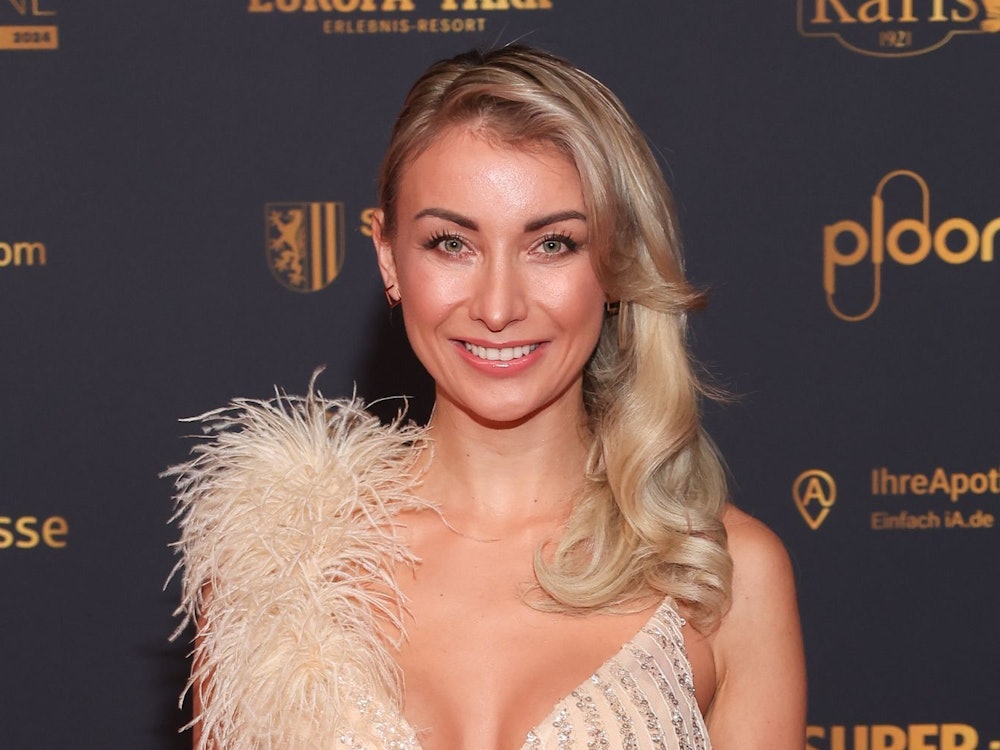 Anna-Carina Woitschack ist in einer Puppenspieler-Familie aufgewachsen - und reiste in ihrer Kindheit im Wohnwagen von Stadt zu Stadt. (Bild: 2024 Getty Images/Gerald Matzka)