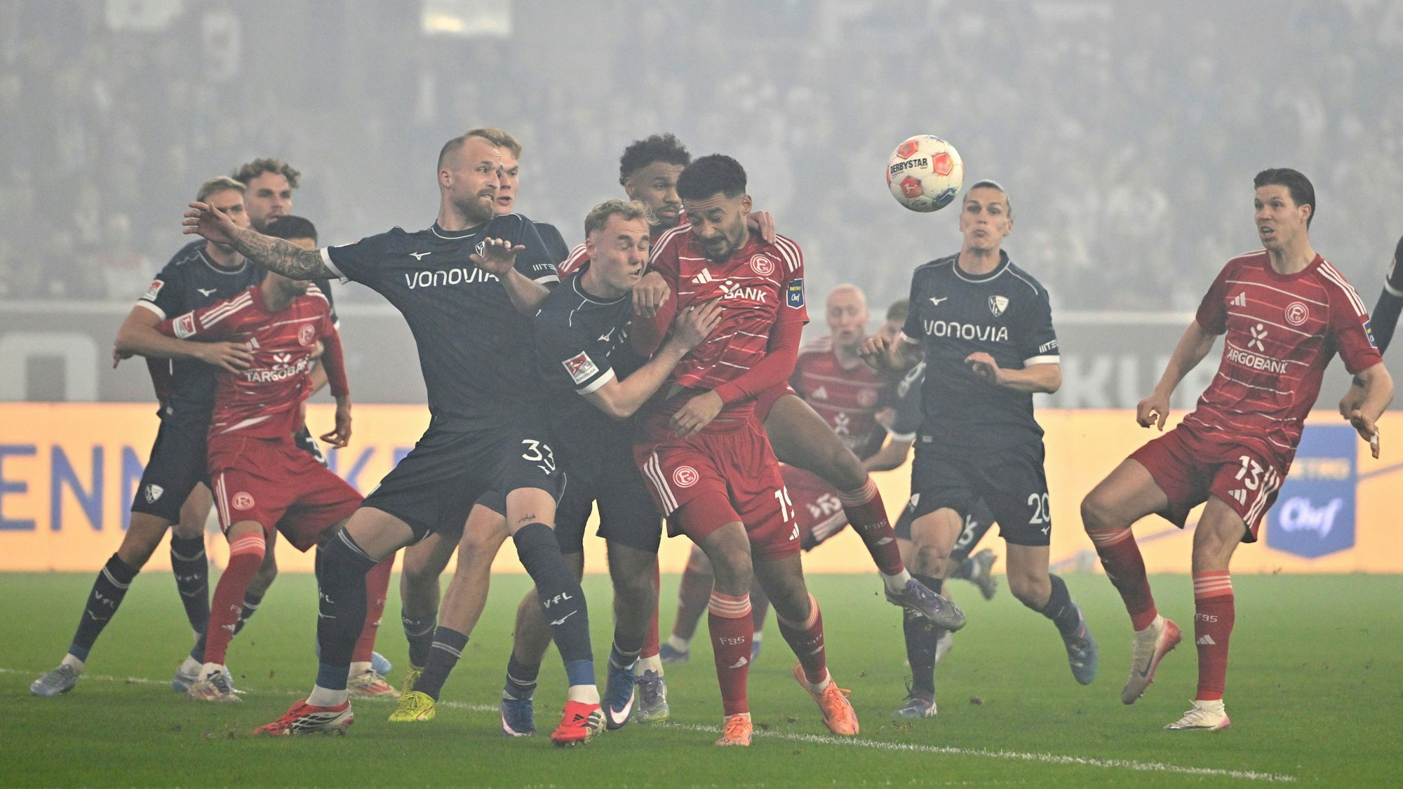 Spielszene im Zweitliga-Duell Fortuna Düsseldorf - VfL Bochum.