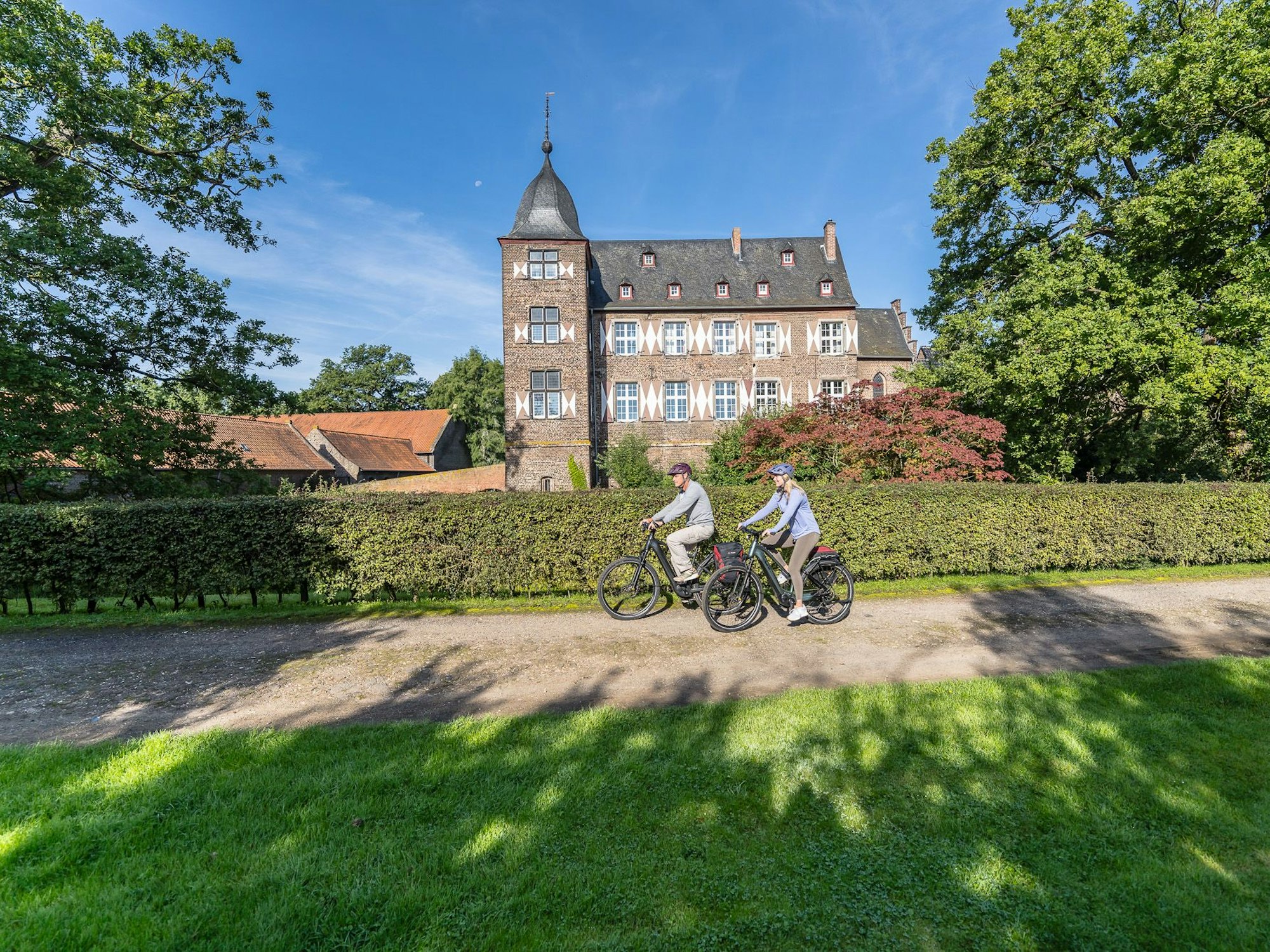Wasserburgen-Route an der Burg Kühlseggen in der Nordeifel