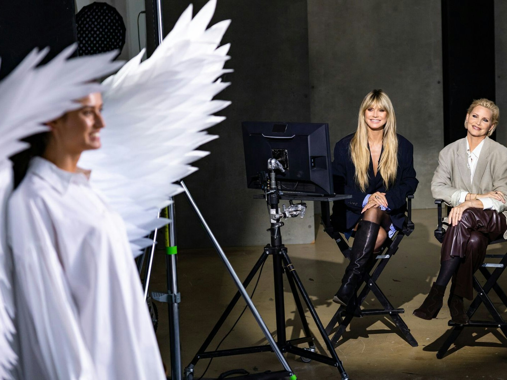 90er-Jahre-Supermodel Nadja Auermann (rechts) ist erstmals als Gastjurorin dabei. (Bild: ProSieben/Daniel Graf)