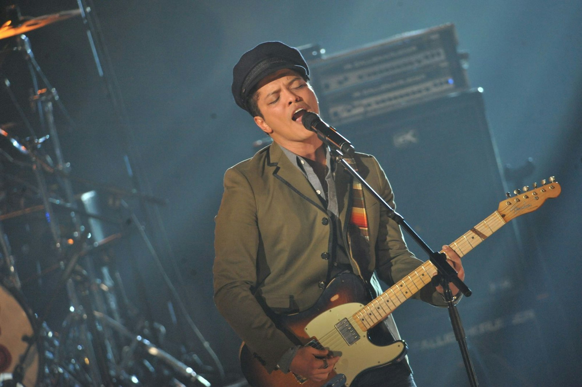 Lange ist es her: 2010 schaffte Bruno Mars mit der Pop-Ballade „Just The Way You Are“ seinen Durchbruch als Solo-Künstler. (Bild: Getty Images / Moses Robinson)