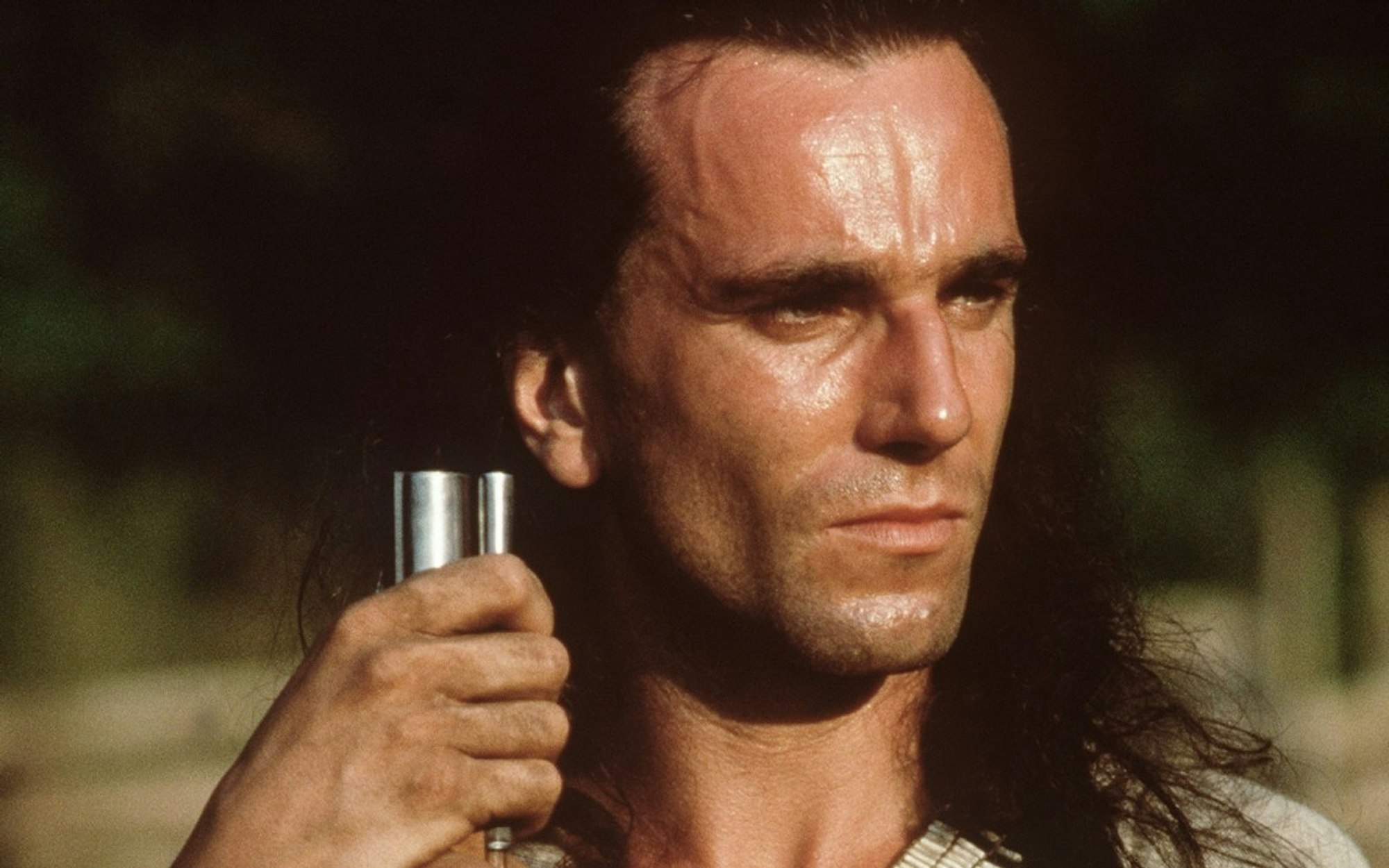 Hawkeye (Daniel Day-Lewis) kämpft für die Freiheit seiner neuen Liebe. (Bild: ZDF / Frank Connor)