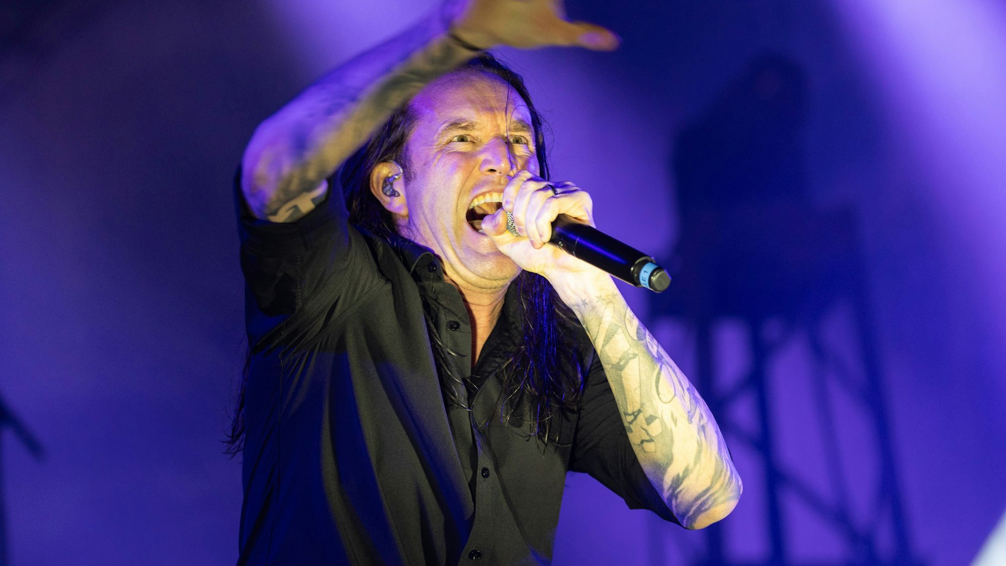 Sänger Marcus Bischoff beim Konzert in Köln.