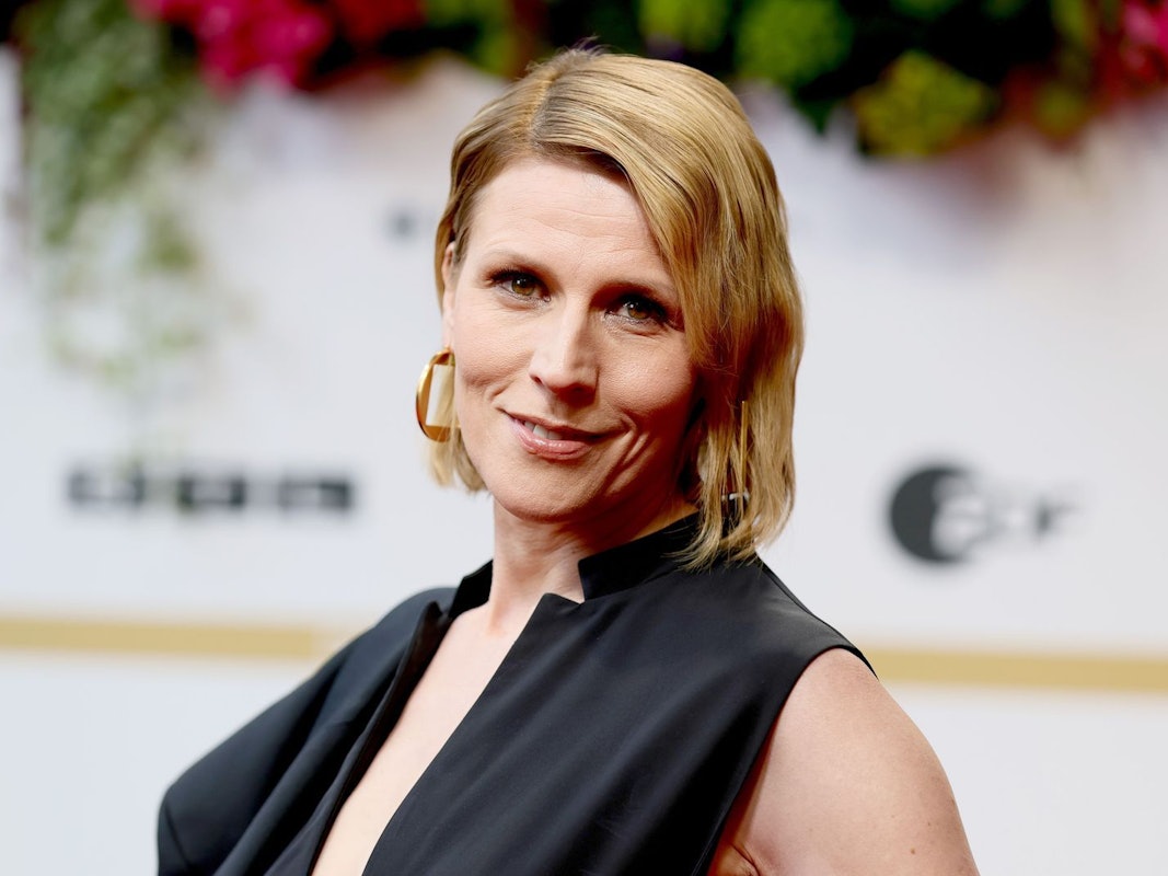 Schauspielerin Franziska Weisz ist als Ermittlerin zurück: Die ehemalige „Tatort“-Kommissarin ist ab 6. März im neuen ZDF-Feitagskrimi „Mordufer“ zu sehen. (Bild: 2025 Getty Images/Andreas Rentz)