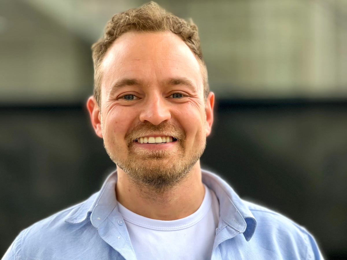 Tole, Gründer von Museum des Schmerzes und der Liebe