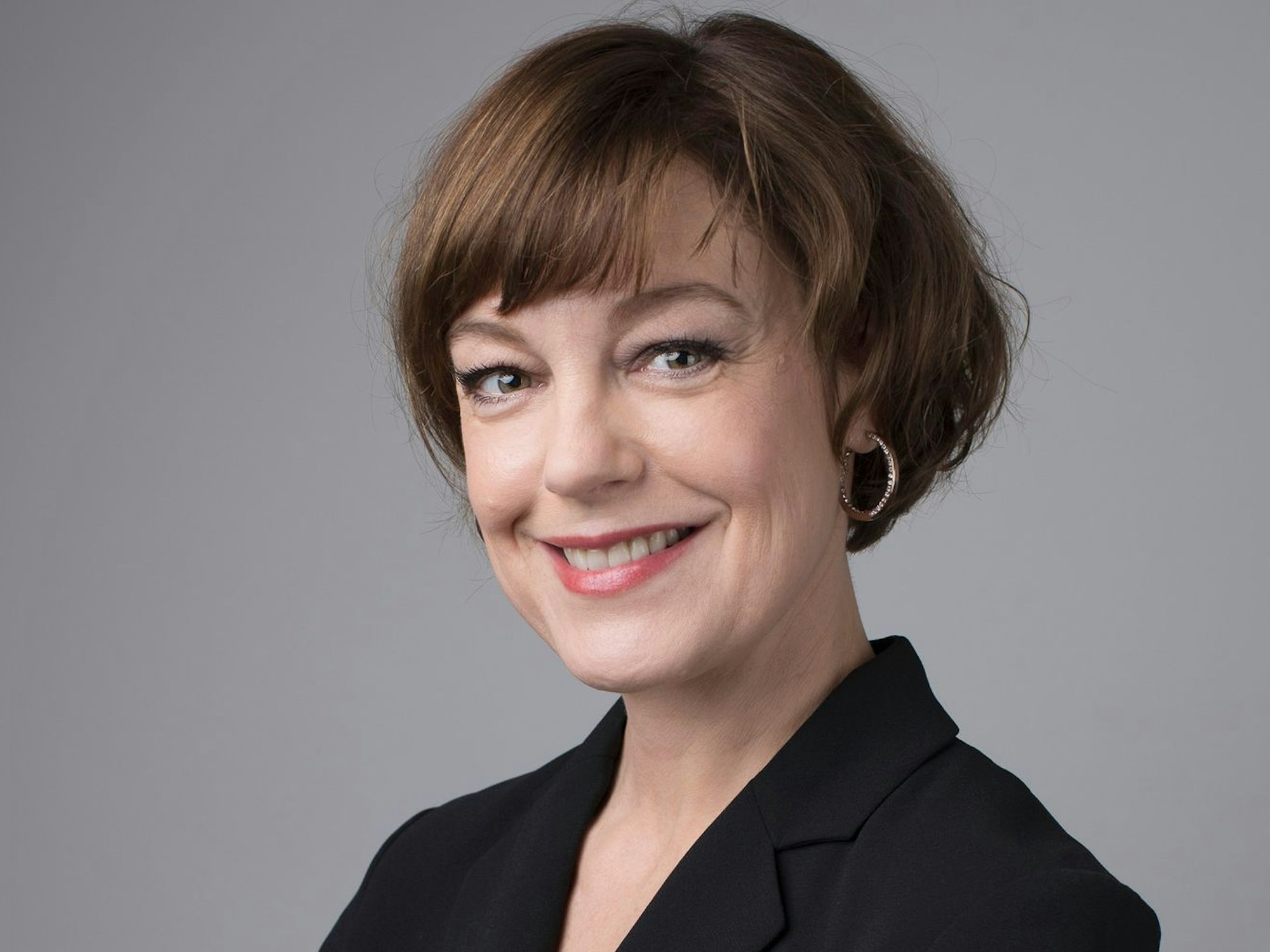 In der ARD-Telenovela „Sturm der Liebe“ spielte Elke Winkens zwei Staffeln lang die Antagonistin Xenia Saalfeld (Bild). (Bild: ARD / Christof Arnold)